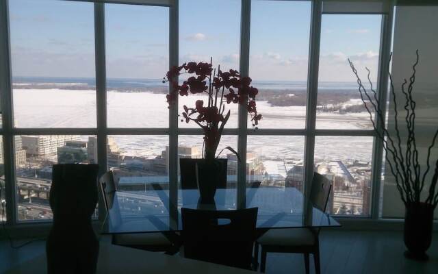 Downtown Toronto Luxury Suites