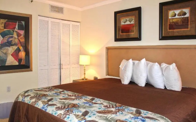 Meridian Plaza by Beach Vacations