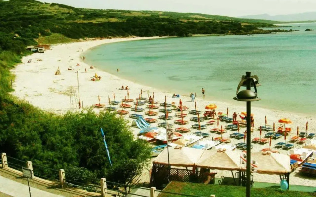 Isola Rossa Borgo Spiaggia