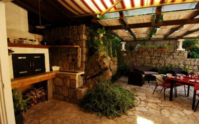 Apartment Garden