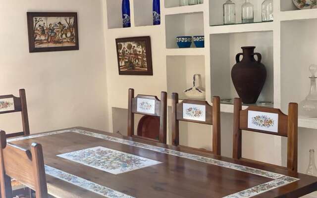 Spacious Holiday Home With Private Garden
