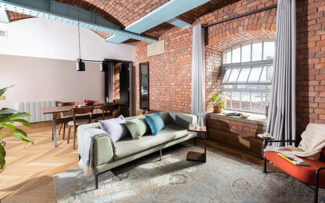 Native Manchester Hotel