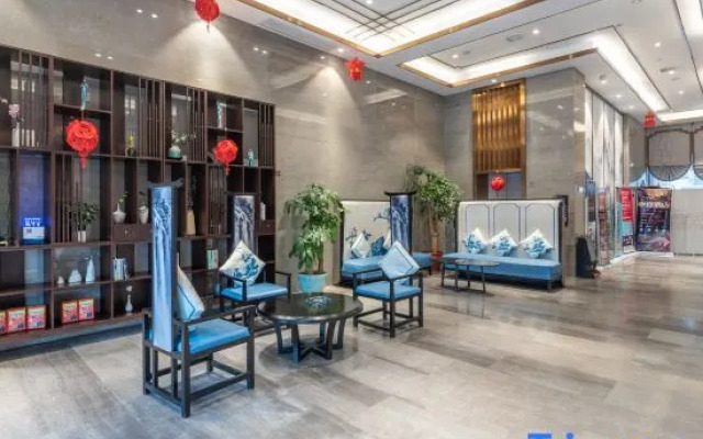 TILL BRIGHT Hotel (Shaoyang High-speed Railway Station)