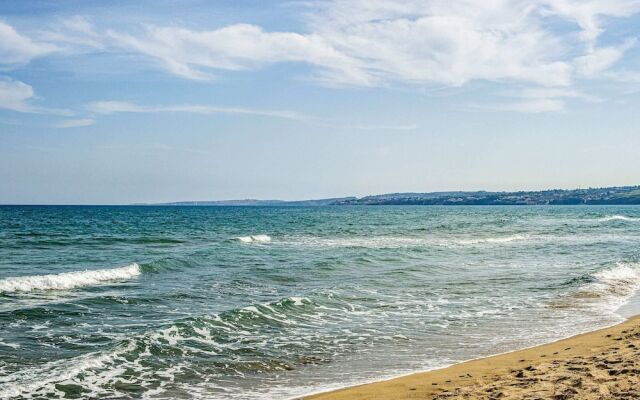 Sun Kissed Holiday Home in Agnone near Beach