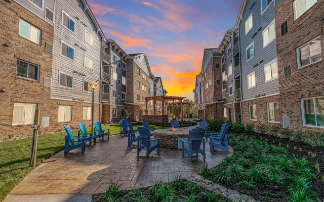 WaterWalk Extended Stay by Wyndham Charlotte - Arrowood