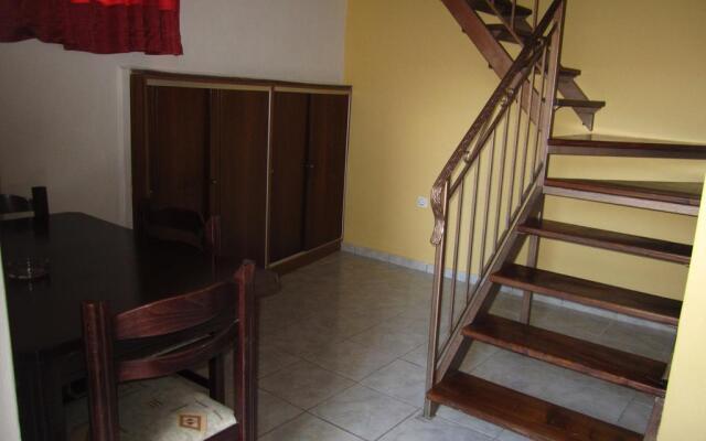 Villa Mike 105 Apartments