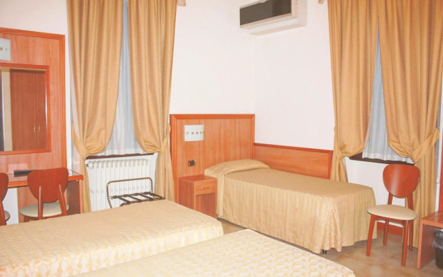 Piccolo Hotel