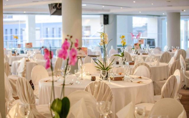 Blue Lagoon Kosher Hotel