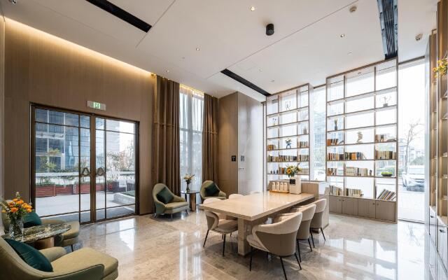 Atour Hotel Yiwu International Trade City Passenger Center