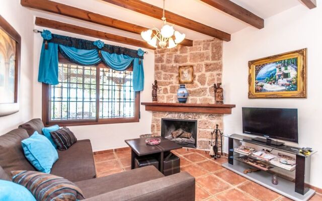 Cubo's Villa Dos Reyes