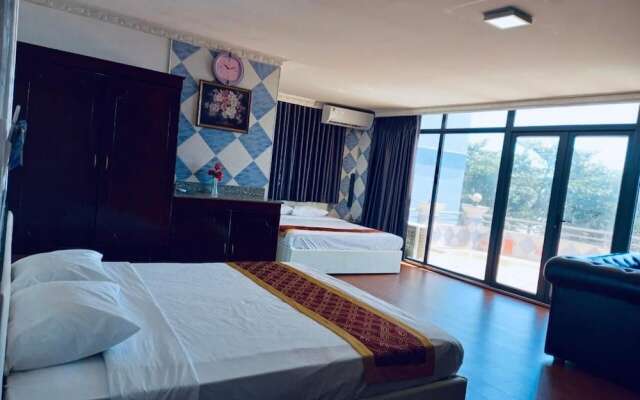 Tuyet Nhi Hotel