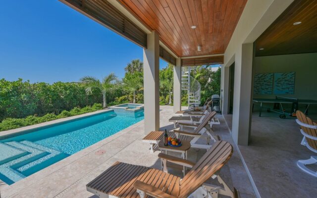 Gulf Front Paradise