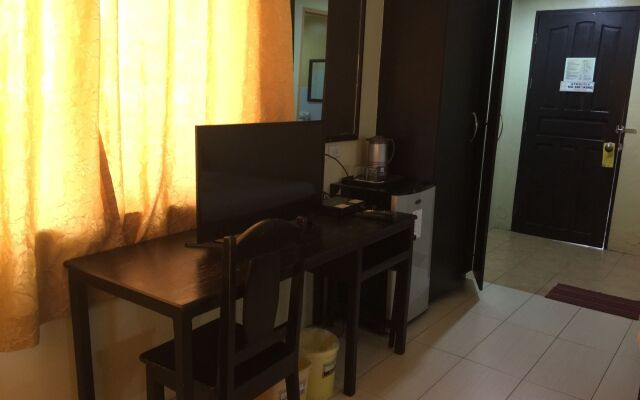 Sampaguita Suites Plaza Garcia