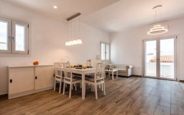 White Rock Milos Suites