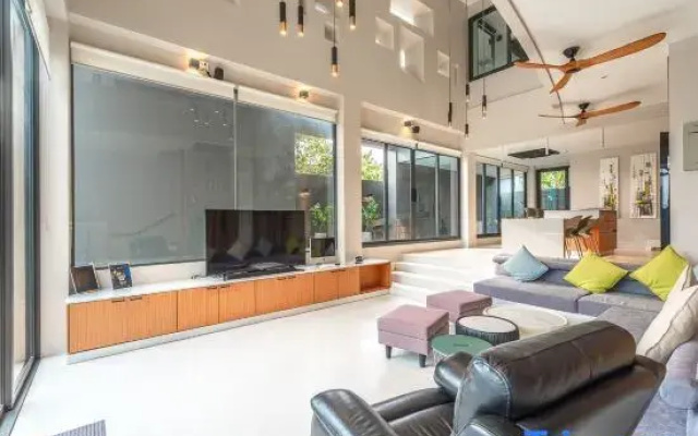 *3BrVilla with Rooftop, Pool and Sea View V160 - Hotel in Rawai - Photo 2