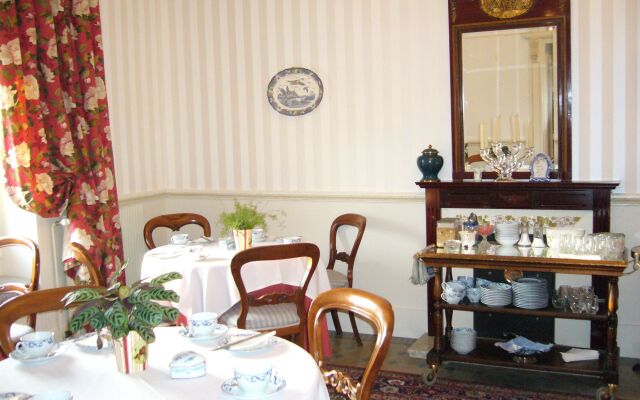 Hôtel La Villa Fleurie