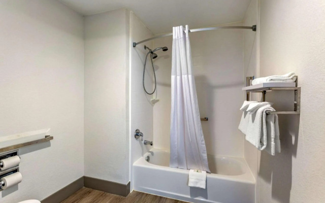 Quality Inn Murfreesboro - University Area