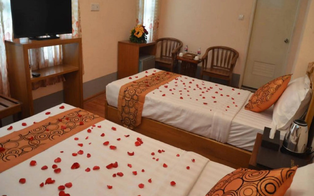 Royal Yadanarbon Hotel