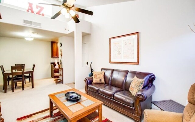 Beautiful Condo in Prime Scottsdale Location!