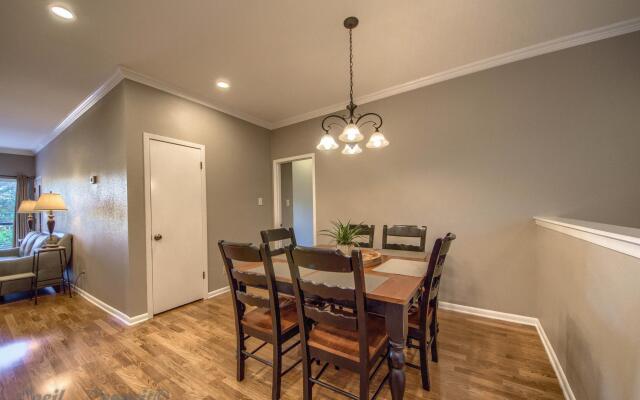 The Float Inn 3 CW B209