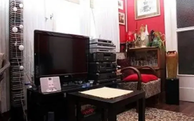 Lonyay Street Apartment