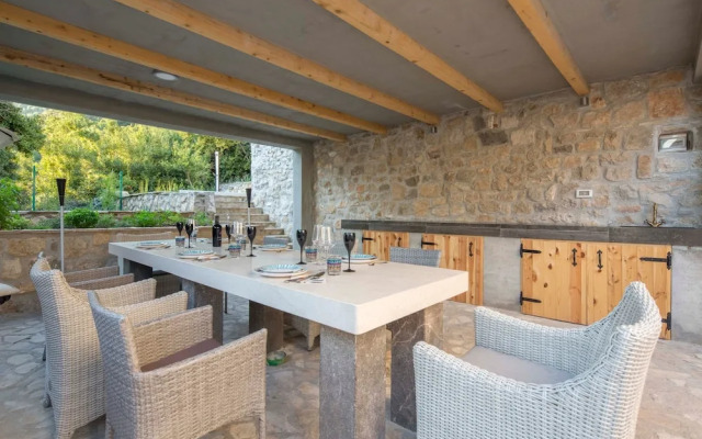 Villa Jatica - Luxury in the Wilderness of Makarska