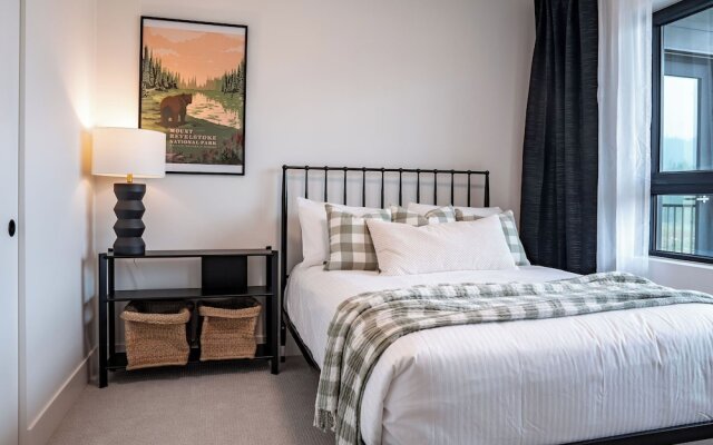 The Selkirk House by Revelstoke Vacations