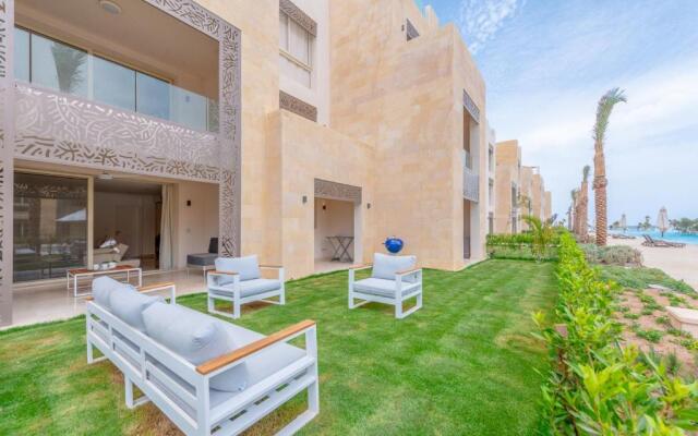 Seaview 3 BR with Beach & Pool access BBQ in Mangroovy