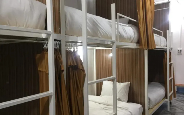 Naga Hostel & Café