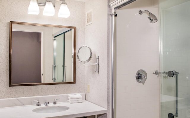 Sheraton Baltimore Washington Airport Hotel - BWI