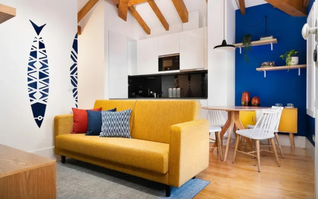 Downtown Prime With Terrace by Vacationy