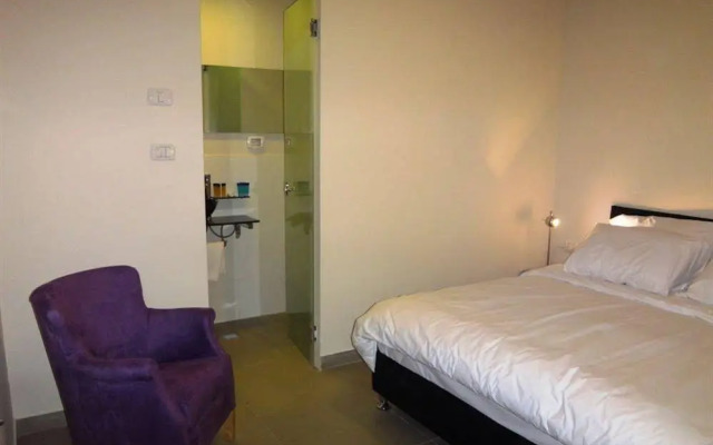 Hillel 11 Hotel
