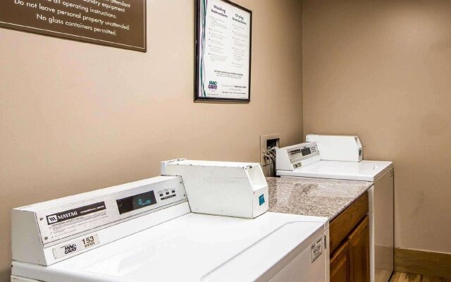 Econo Lodge Bartlesville Hwy 75