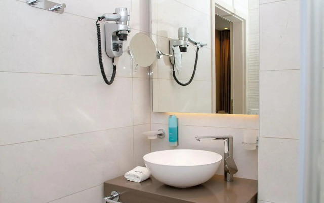 Hotel Seven