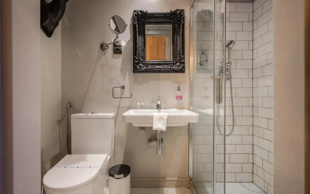 BpR R20 Studio Home with A/C