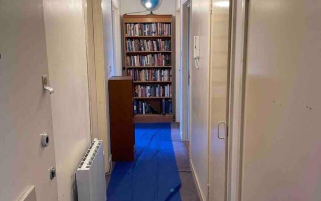 Charming 6-bed Apartment in Wembley Area