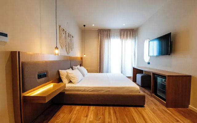 Sunset Shoreline Saranda Hotel