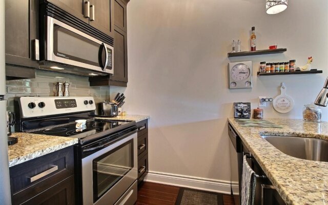 Le 204 Champlain Bromont