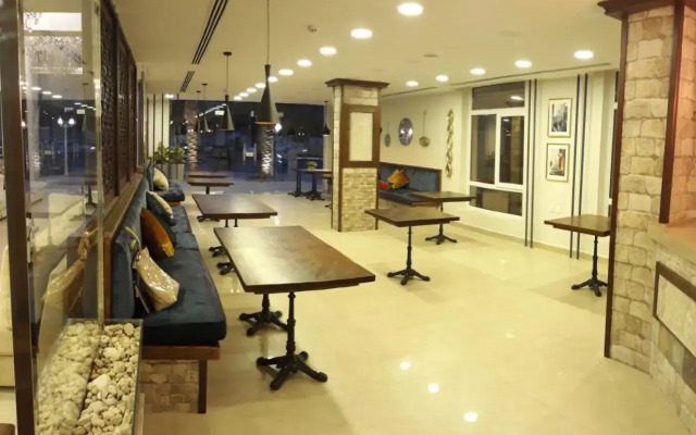 The Seventh Star Hotel Suites
