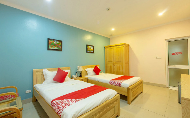 OYO 417 Truong Son Hotel