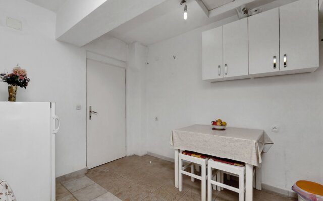 Apartments Robinzon Milivoj