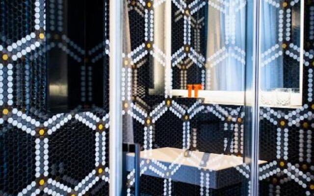 Reina 107 Beach Boutique