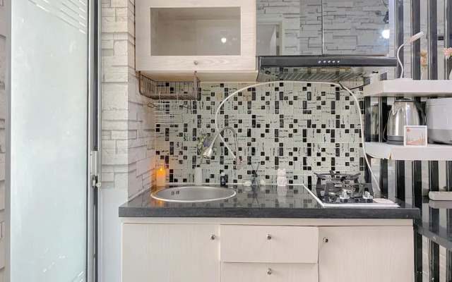 Good Choice And Homey 2Br At Bassura City Apartment
