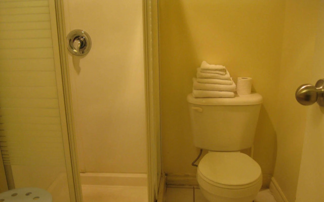 St Lawrence Residences And Suites