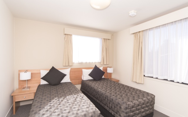 The Old Woolstore Apartment Hotel