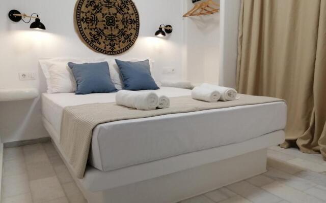 Plaka's house