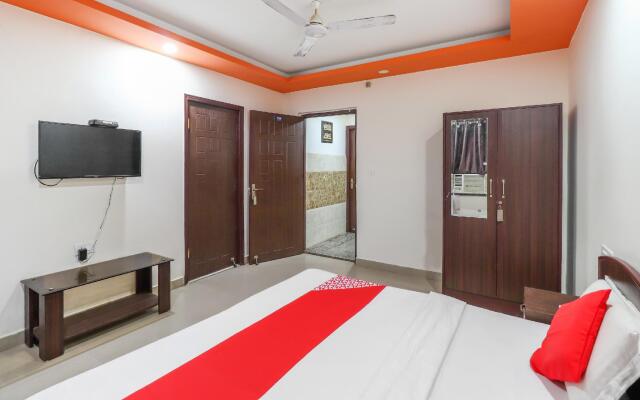 OYO 62748 Hotel Zeenat
