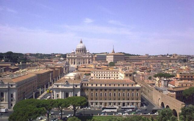 Castel Sant'Angelo Luxury ArtSuites