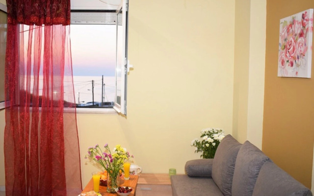 Chrysa's Apartment First Floor