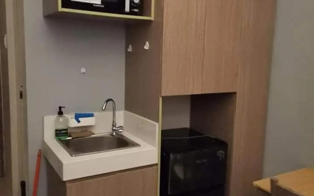 Mack's Awesome Place 11 with Netflix and FastUnliwifi